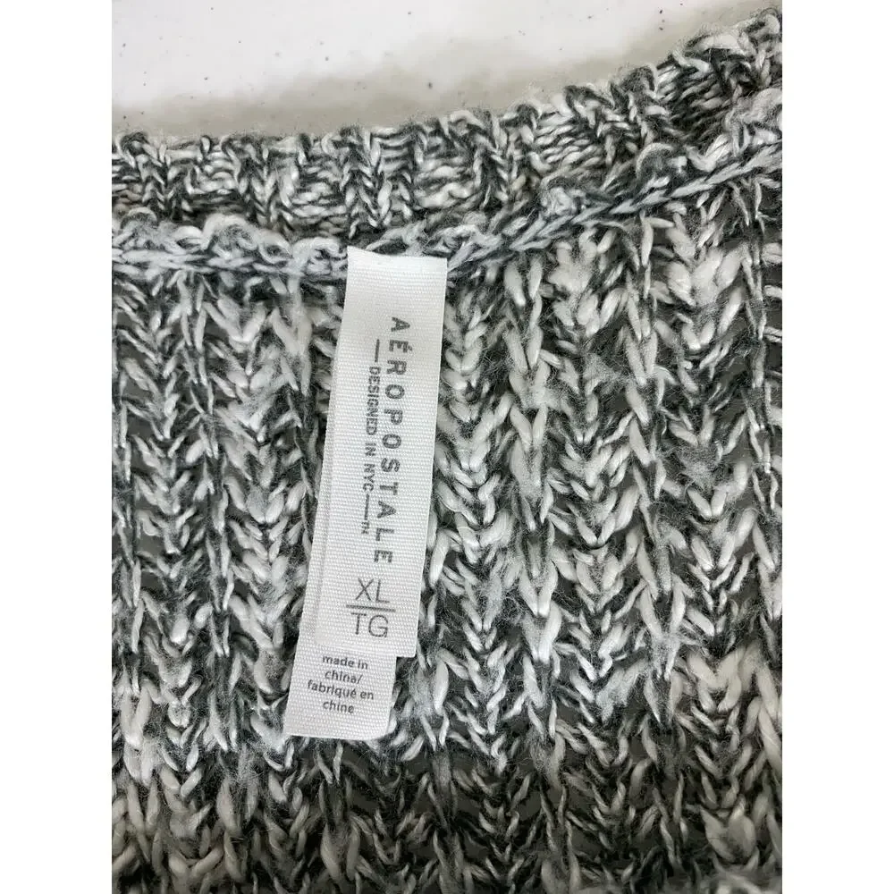 Aeropostale Womens Sweater Size‎ XL (Medium) Gray White Marled Scoop Neck